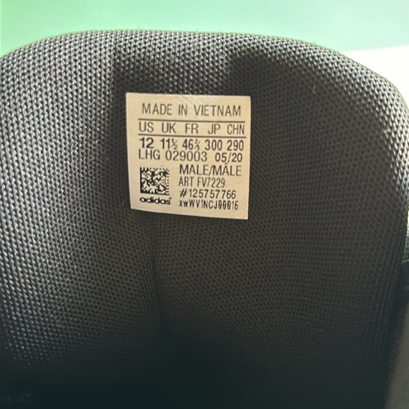 Adidas Black high top sneakers - Men’s size 12 - Picture 8 of 8
